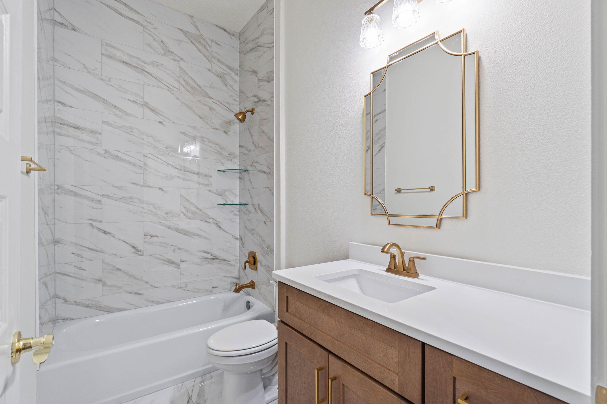 VALPARAISO SHORES - Residential