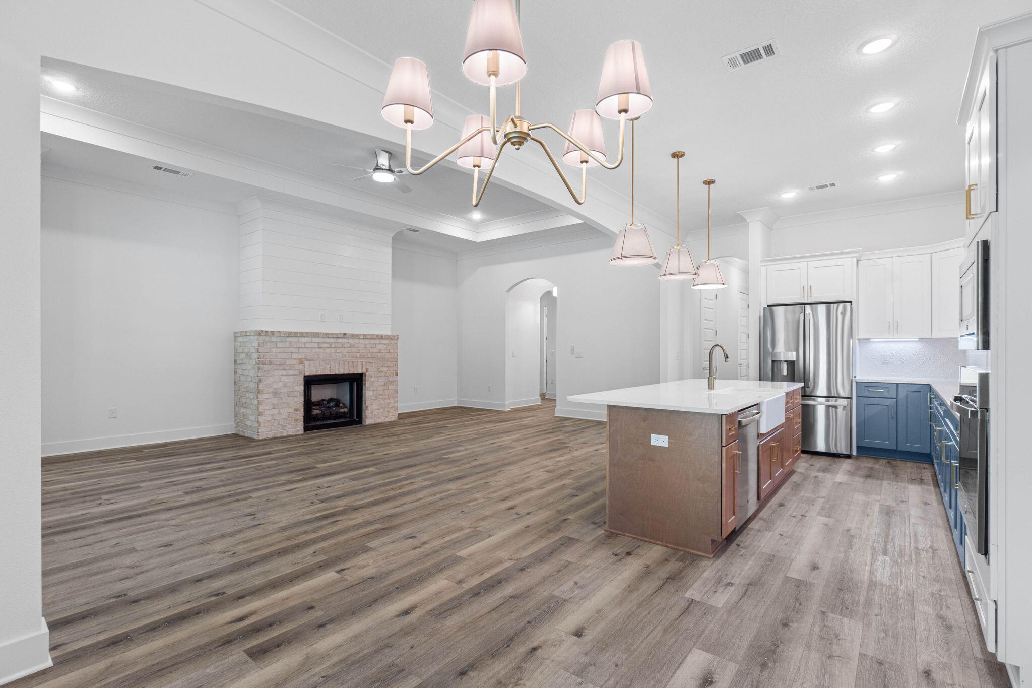 VALPARAISO SHORES - Residential