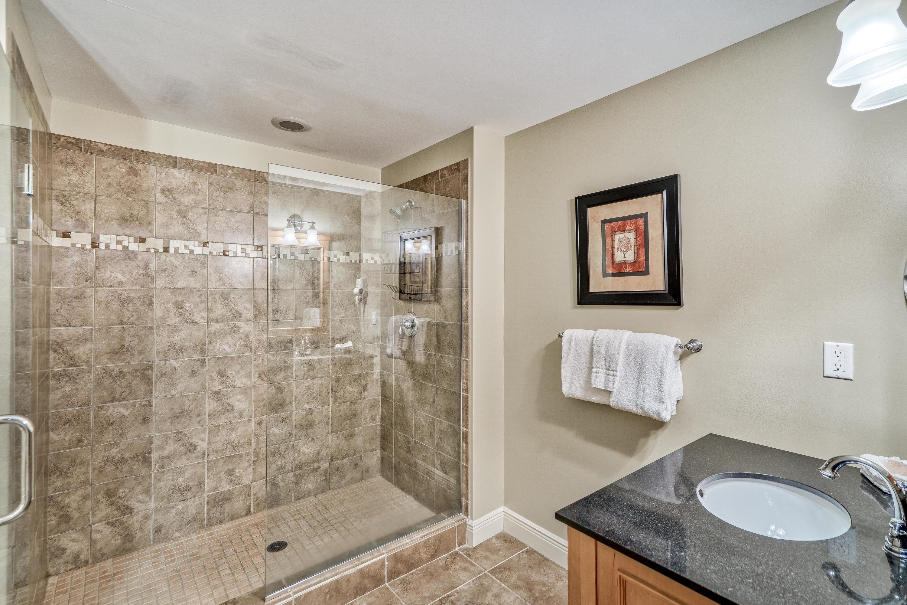 Sterling Breeze - Residential