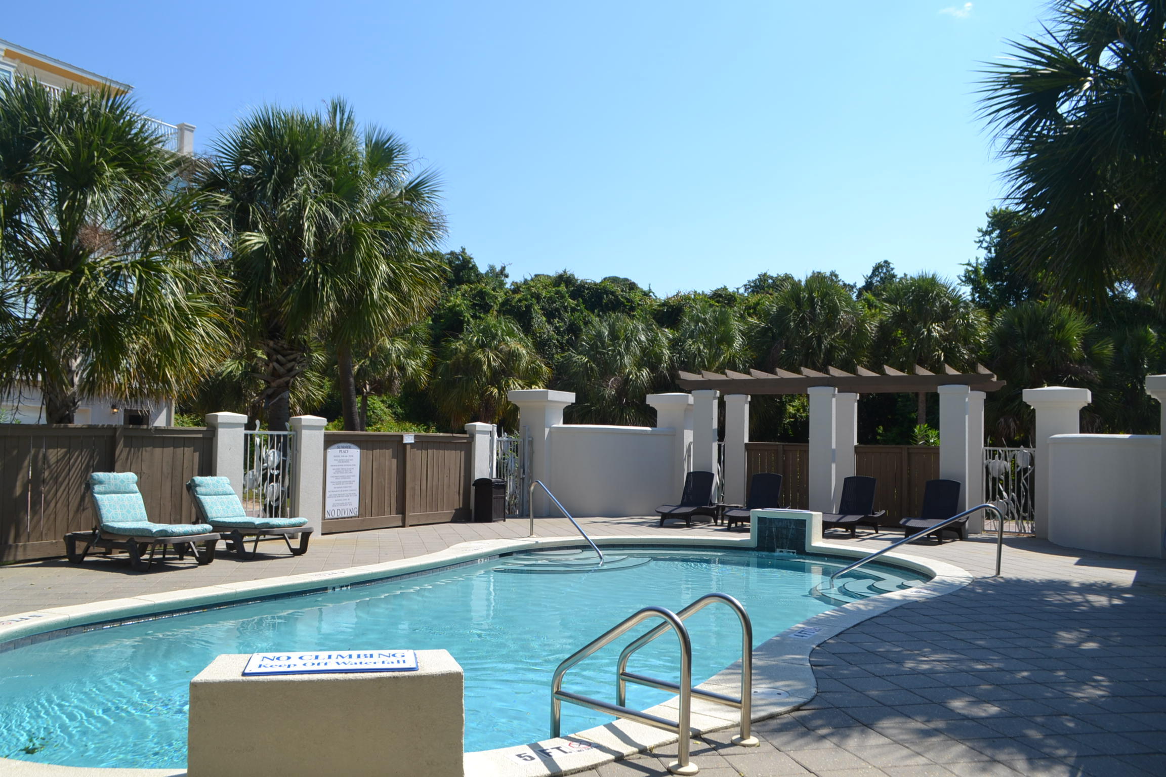 SUMMER PLACE - Residential