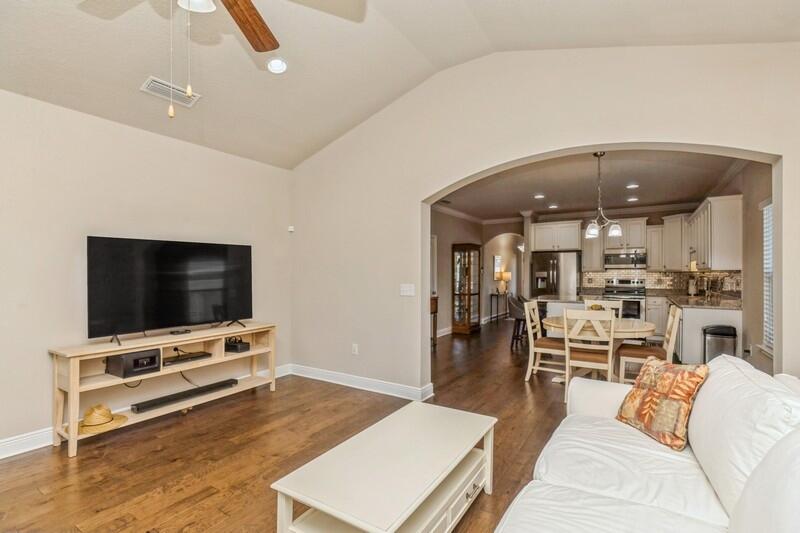 HAMMOCK BAY - Residential