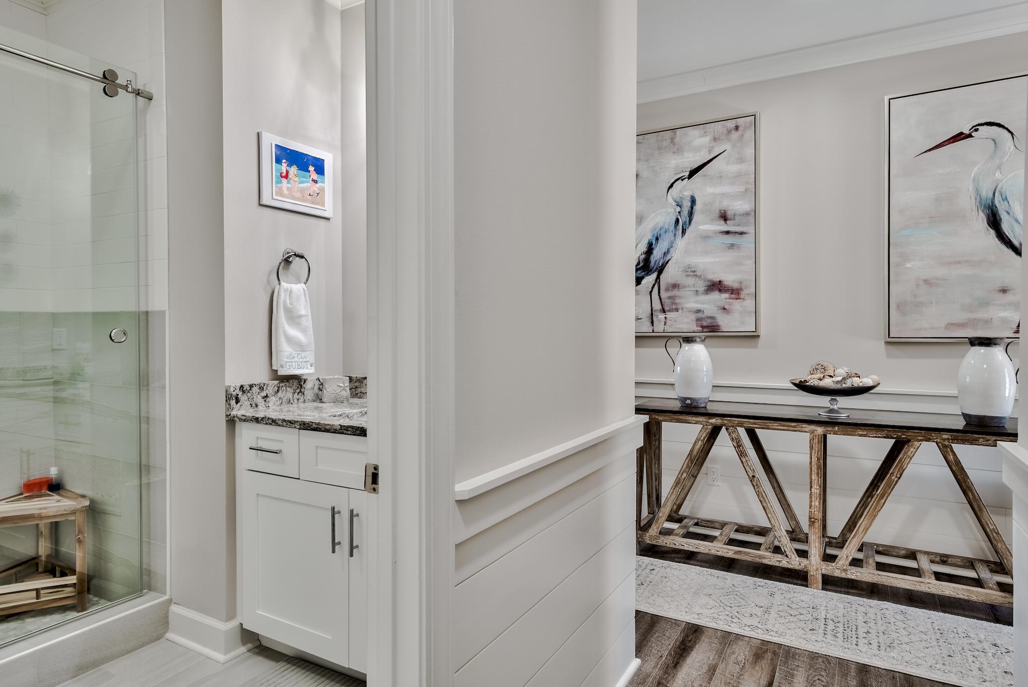 LAKEVIEW - Residential