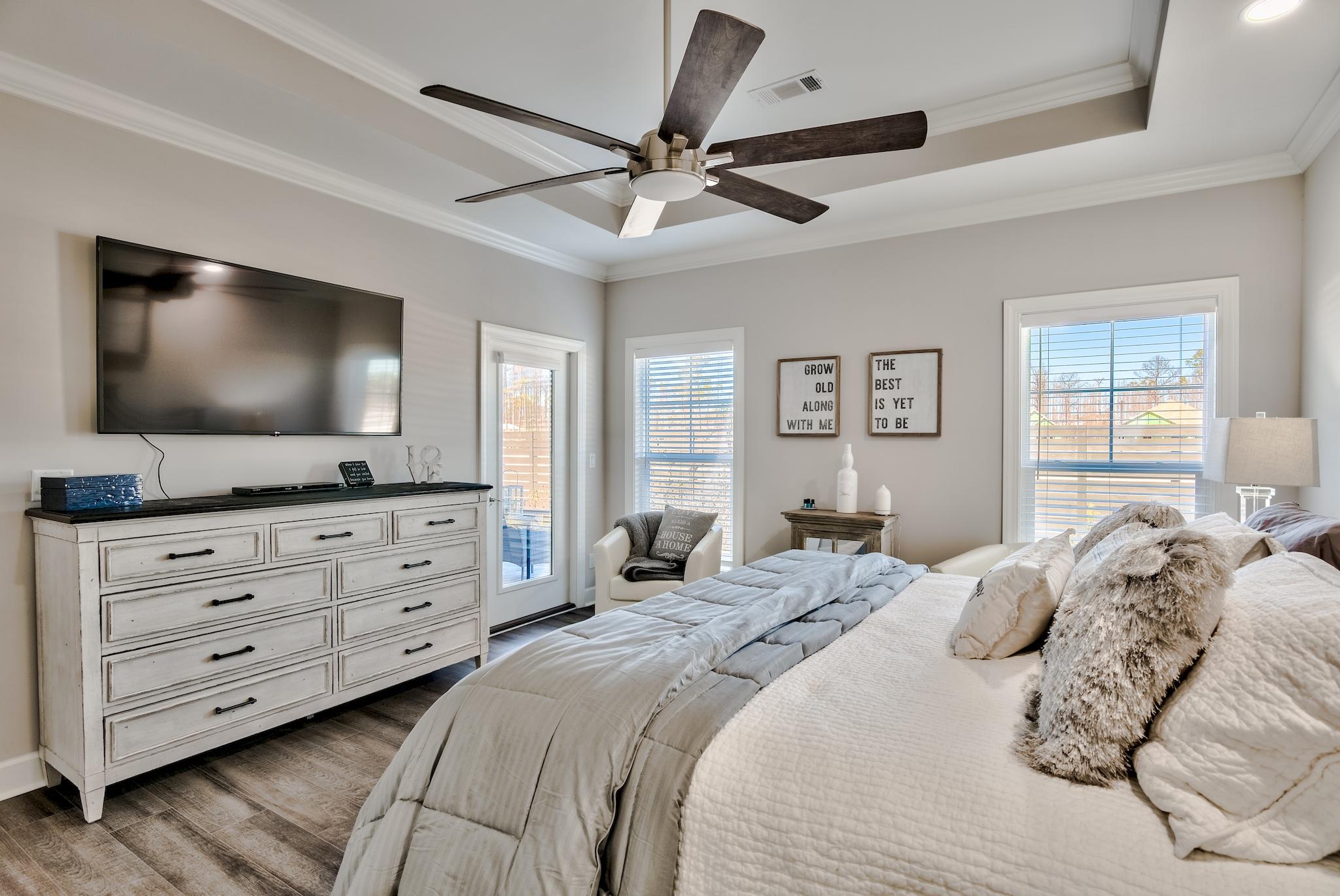 LAKEVIEW - Residential