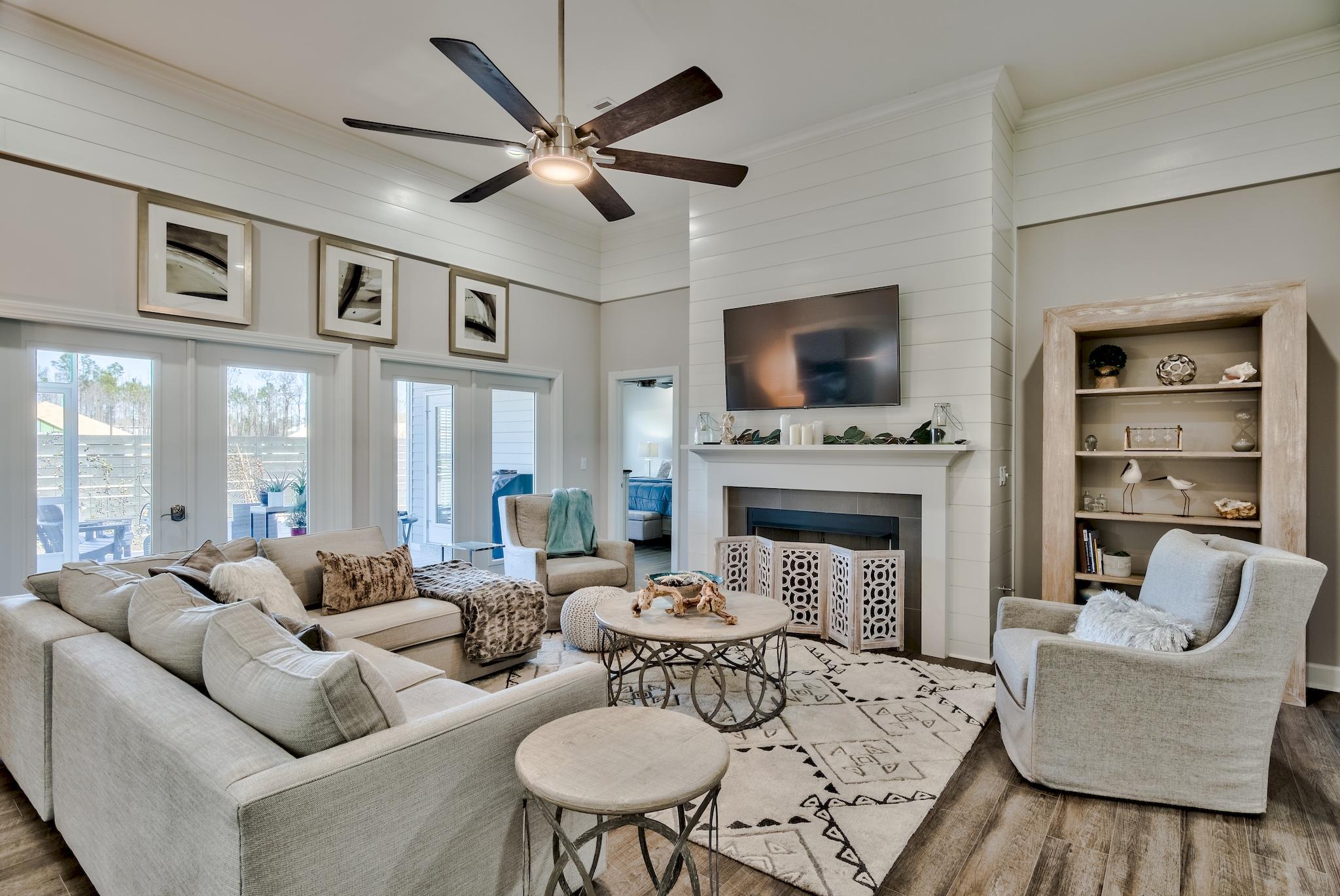 LAKEVIEW - Residential