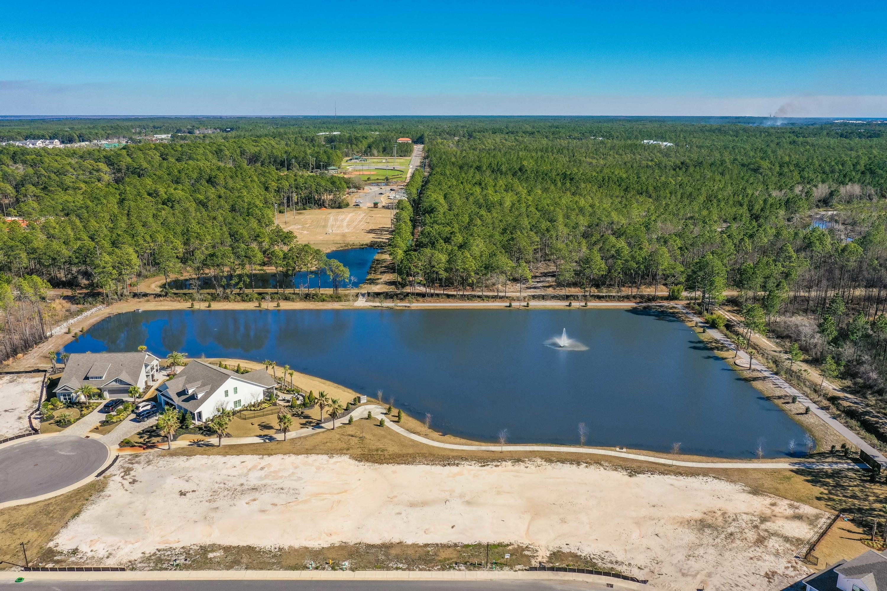 LAKEVIEW - Residential