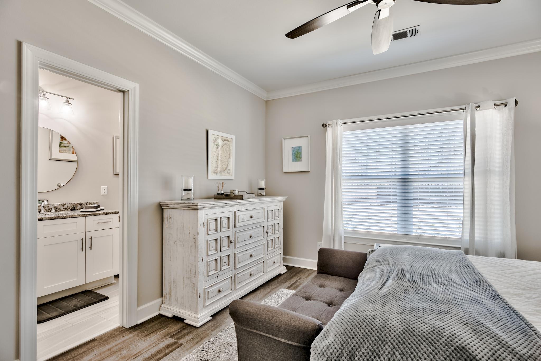 LAKEVIEW - Residential