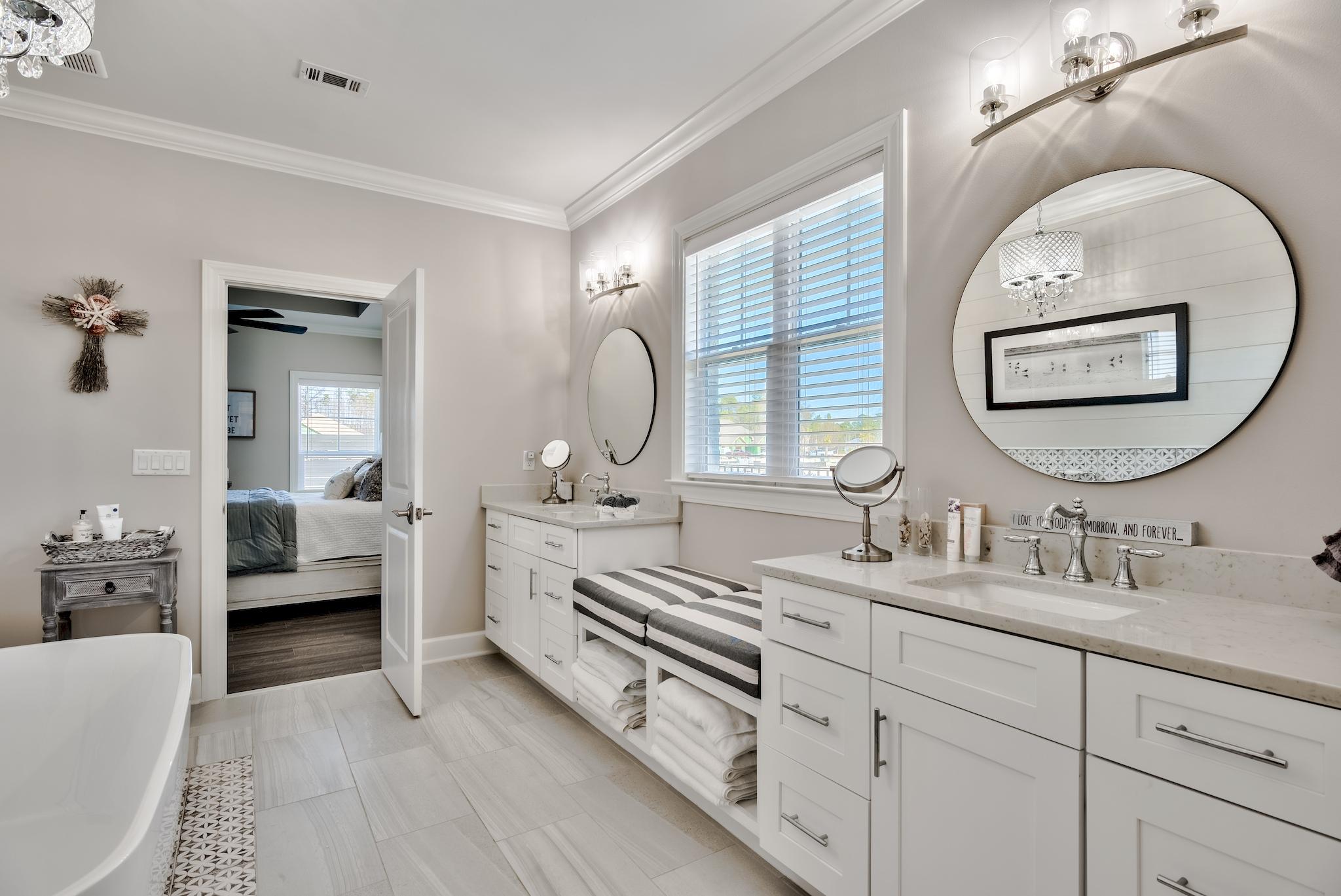 LAKEVIEW - Residential