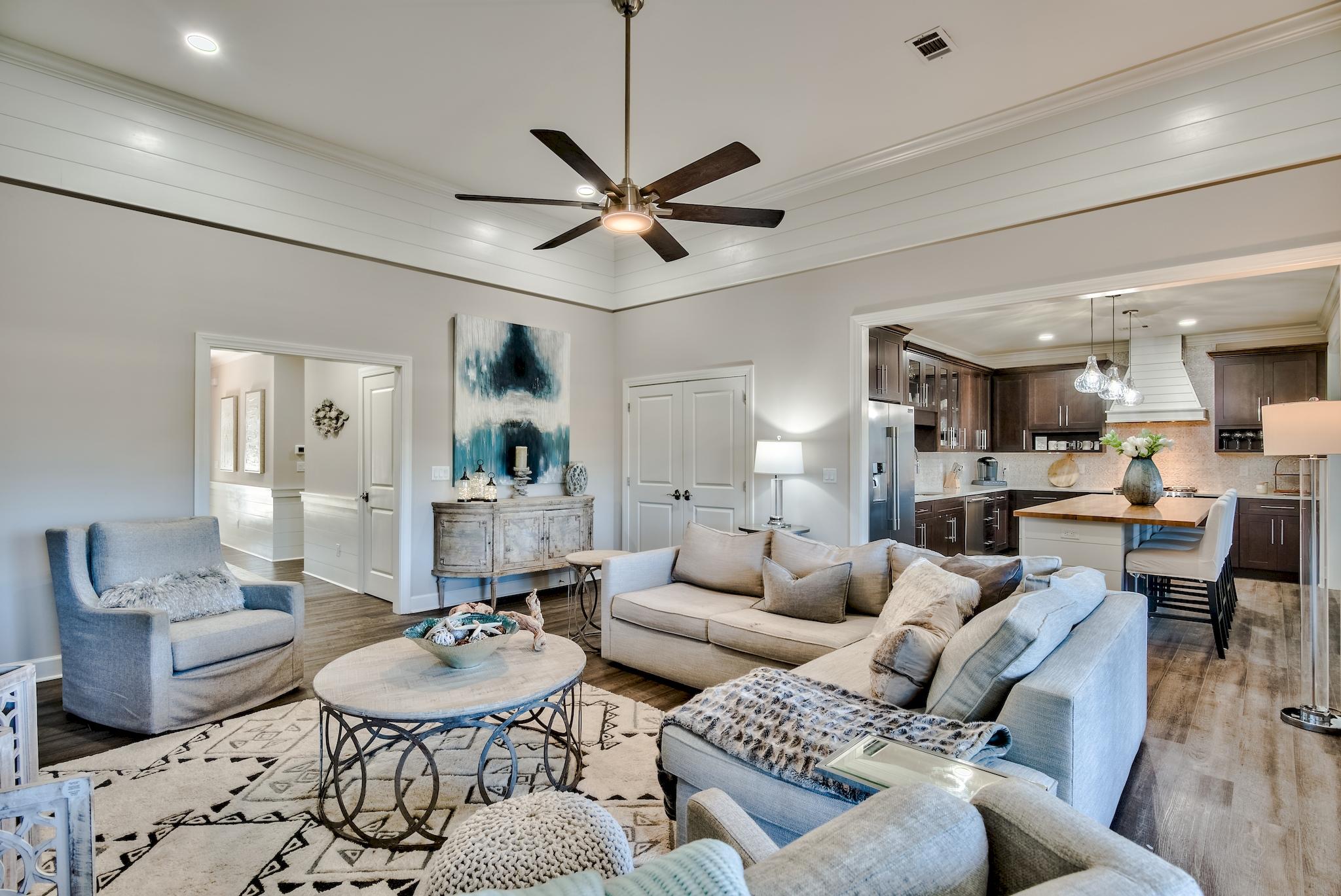 LAKEVIEW - Residential