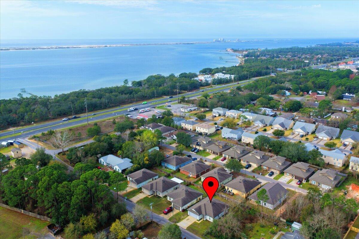 CRYSTAL SHORES - Residential