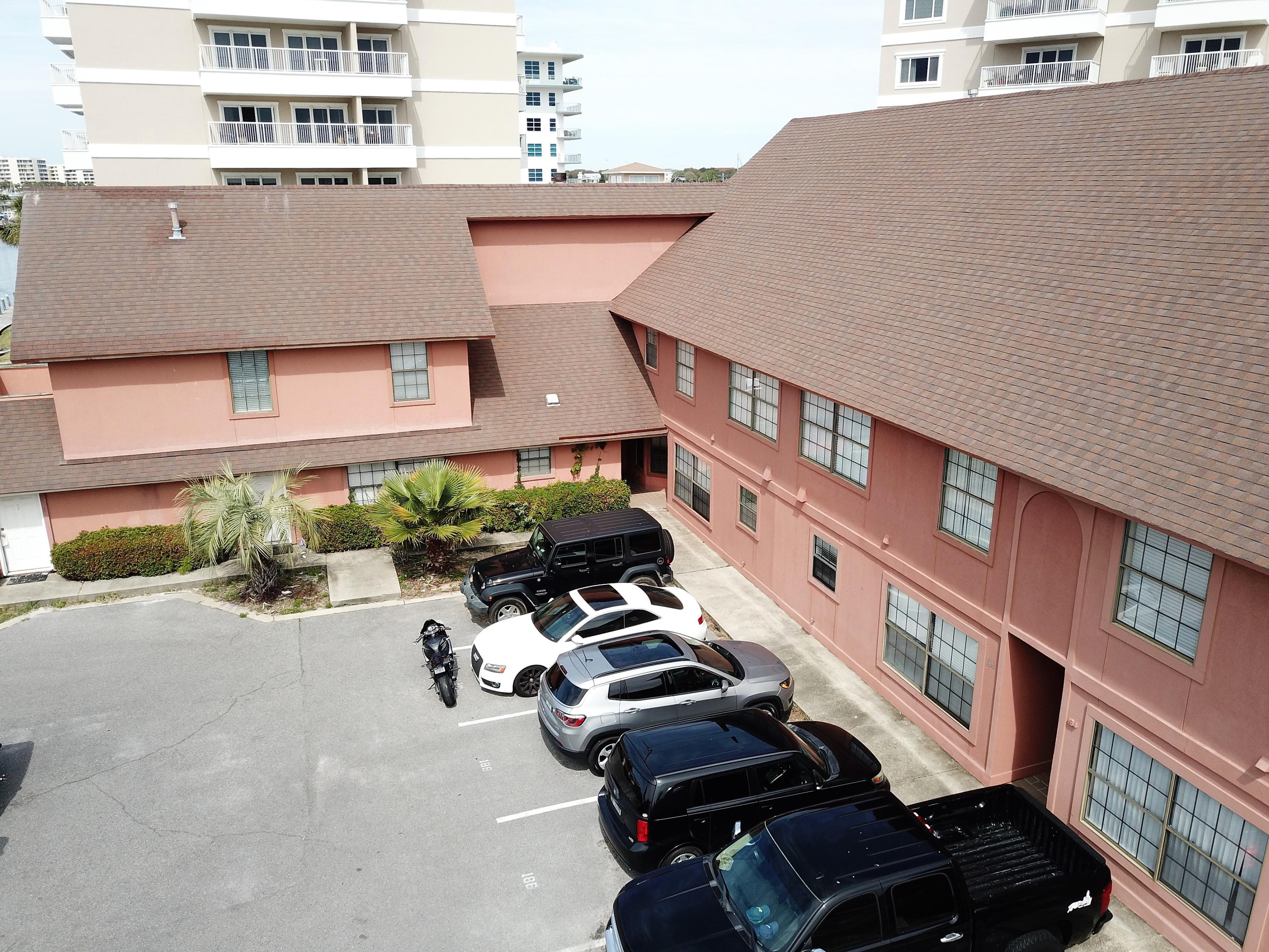 COURT DEL MAR - Residential