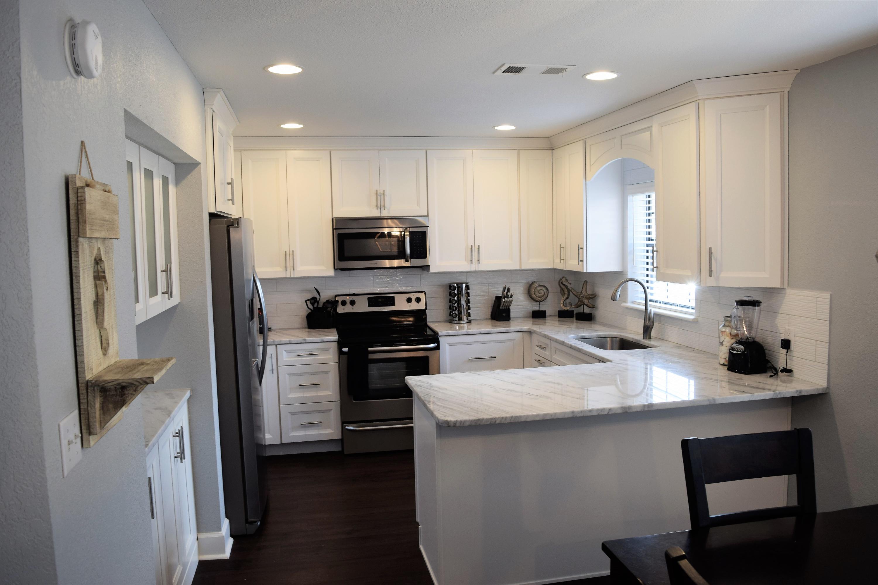 COURT DEL MAR - Residential