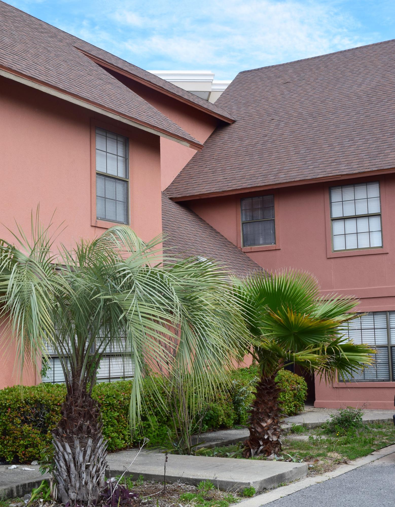 COURT DEL MAR - Residential