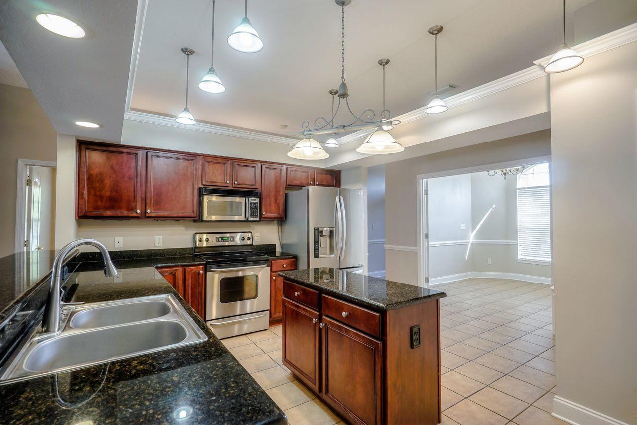 SPARKLING WATERS - Residential