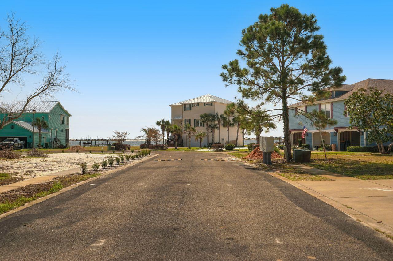 SPARKLING WATERS - Residential