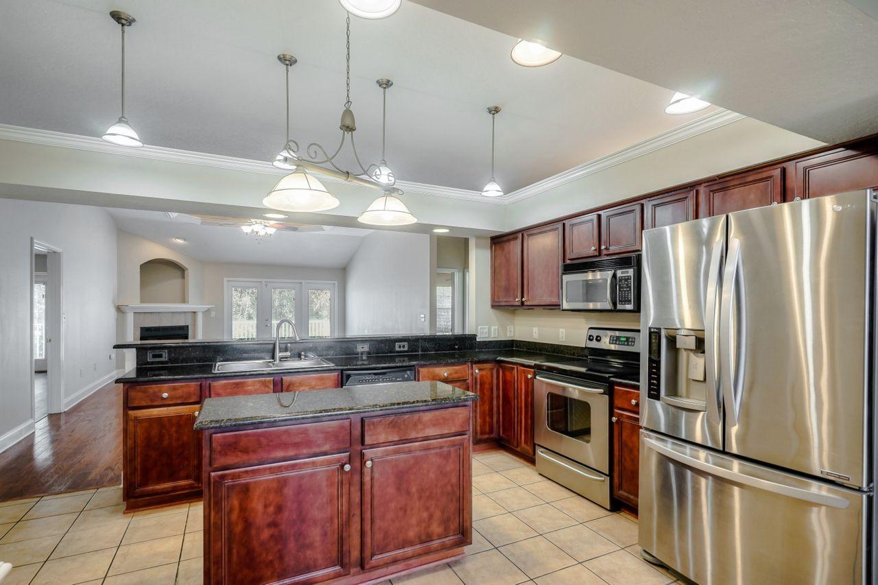 SPARKLING WATERS - Residential