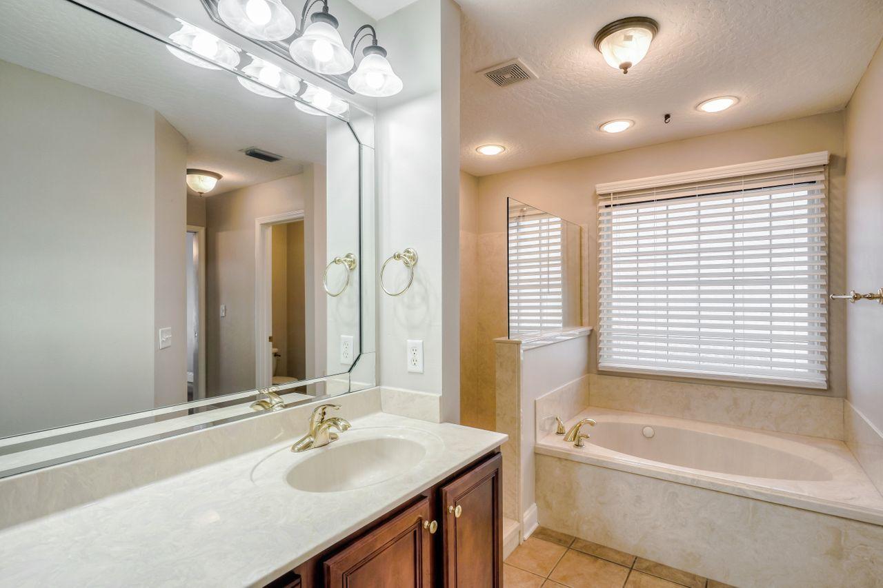 SPARKLING WATERS - Residential