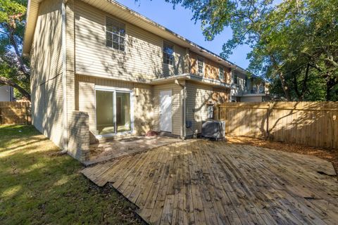 A home in Fort Walton Beach