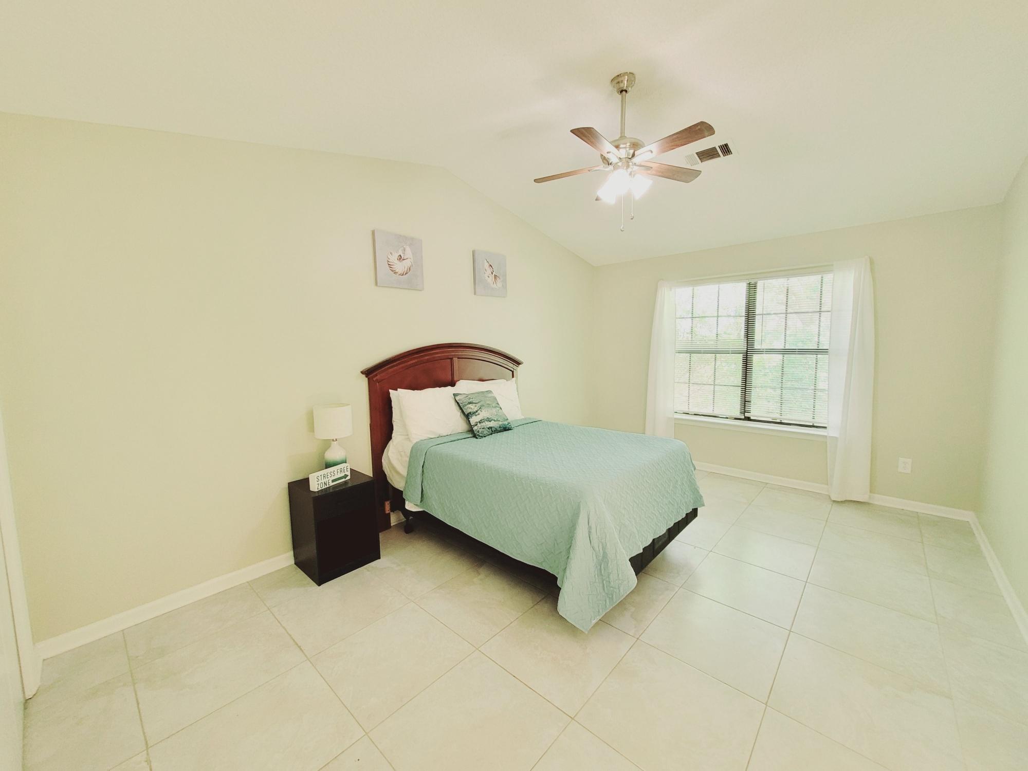 HOLLYROD PARK - Residential