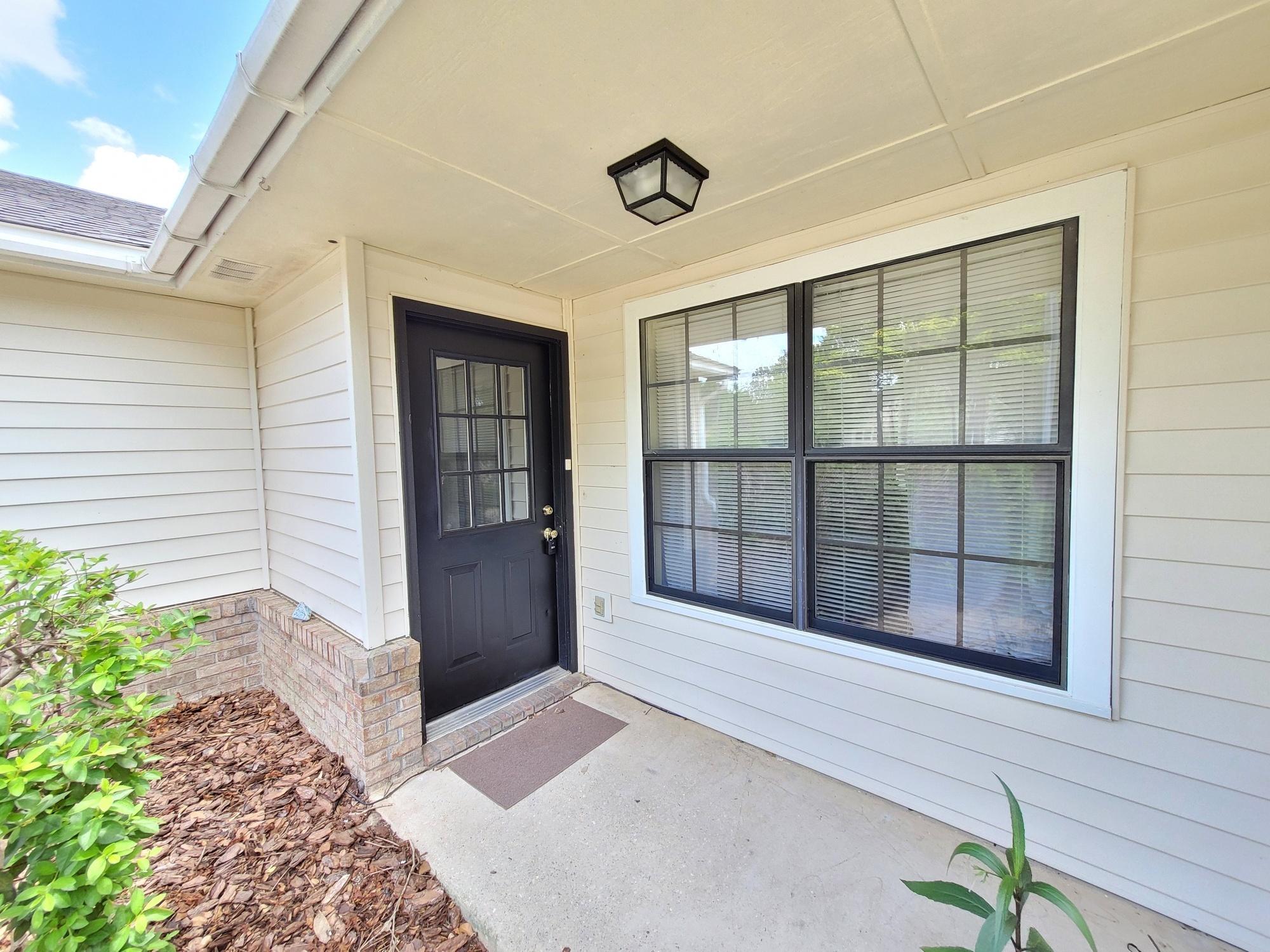 HOLLYROD PARK - Residential