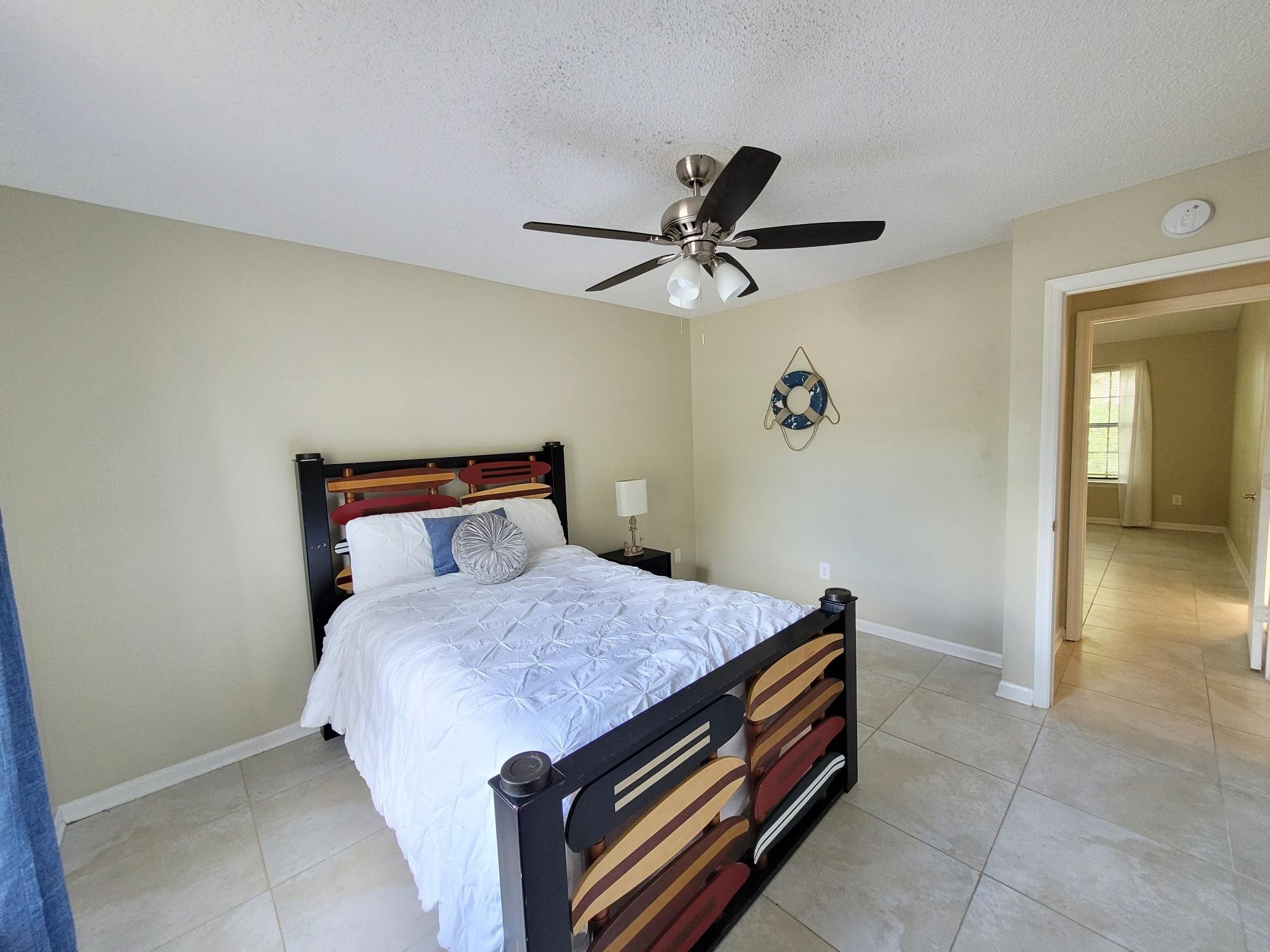 HOLLYROD PARK - Residential