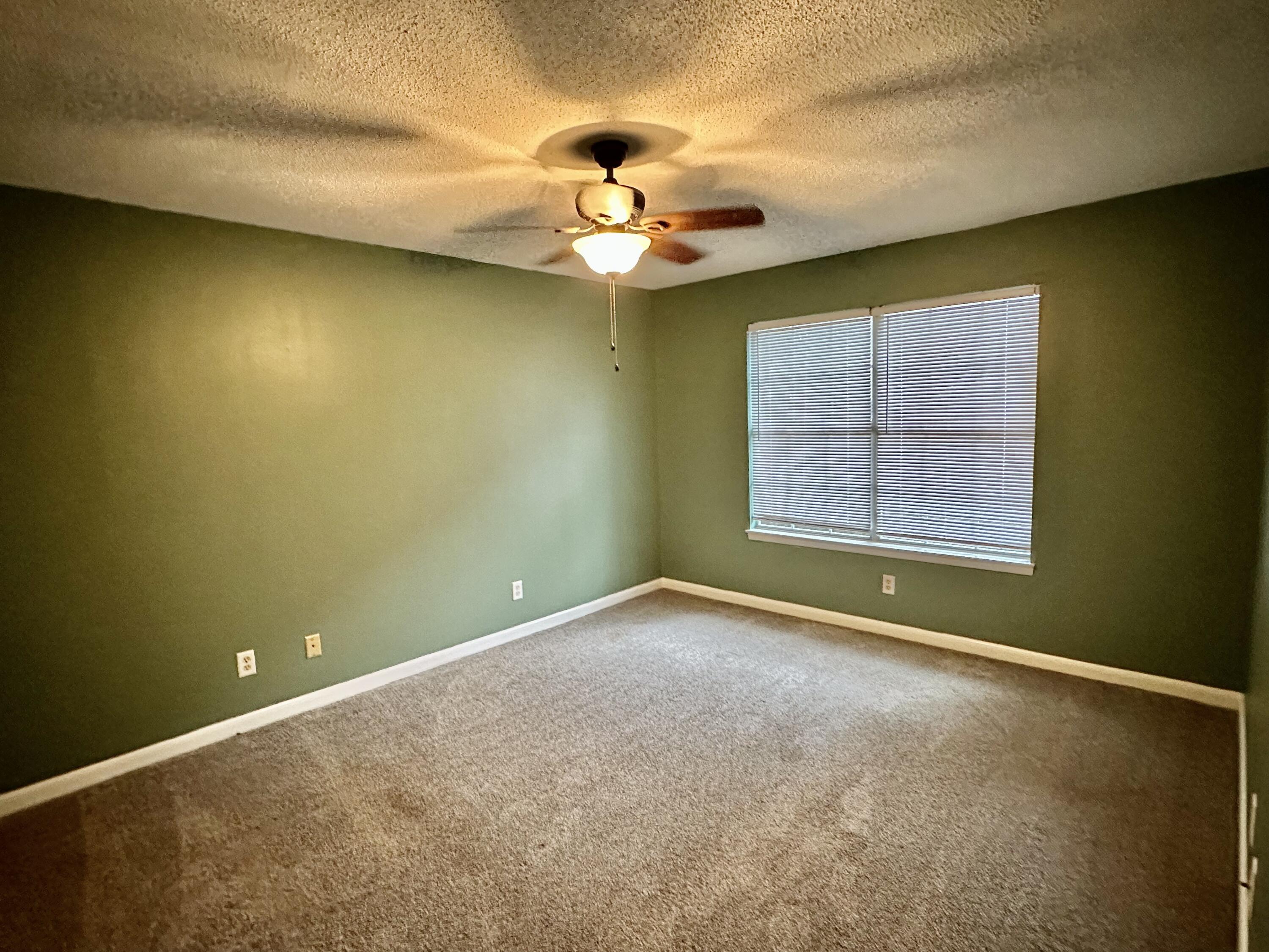 YORKTOWN AT WILLOW BEND - Residential Lease