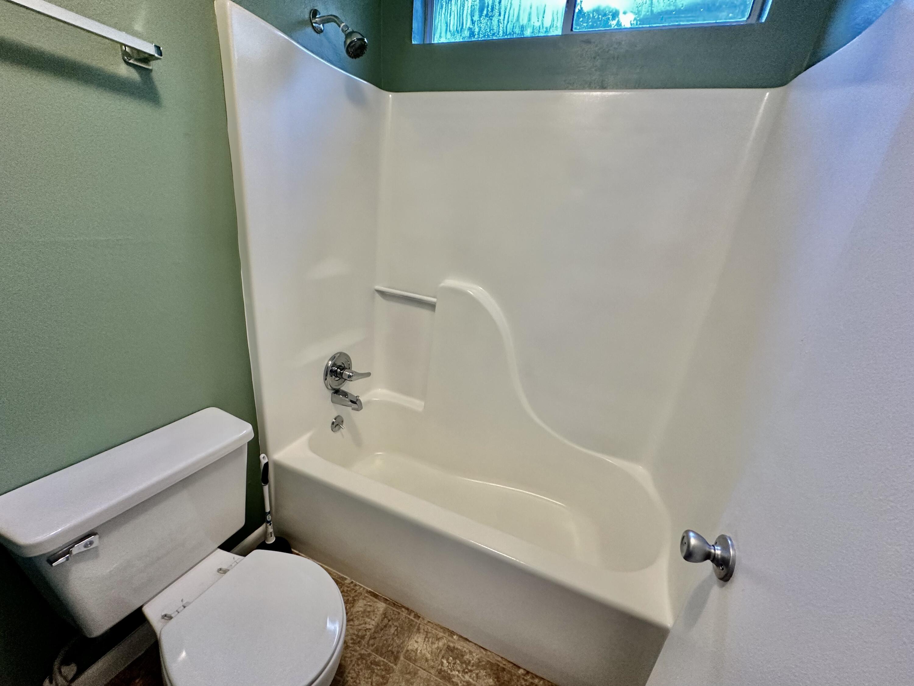 YORKTOWN AT WILLOW BEND - Residential Lease