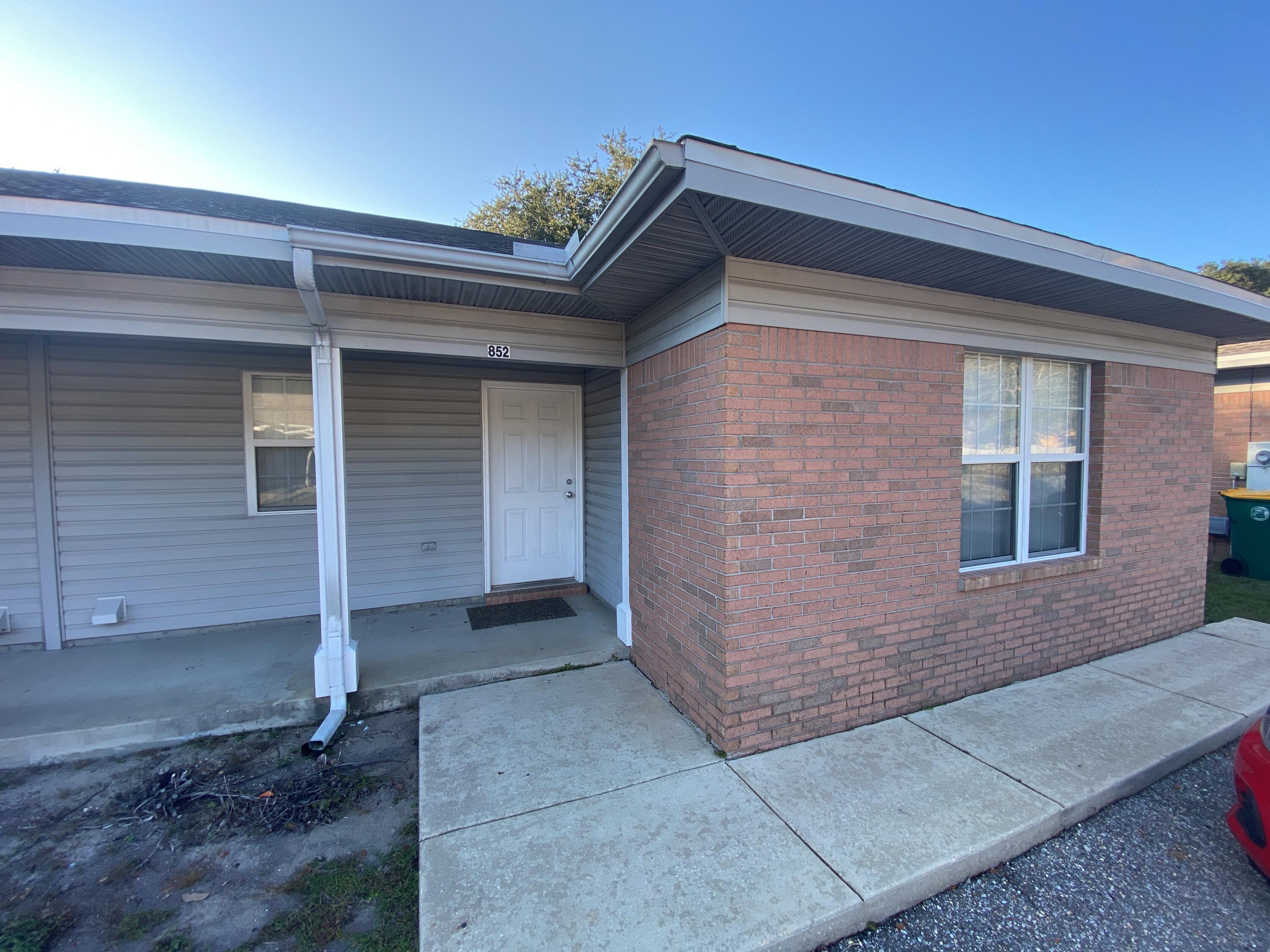 RADFORD CT. - Residential Lease