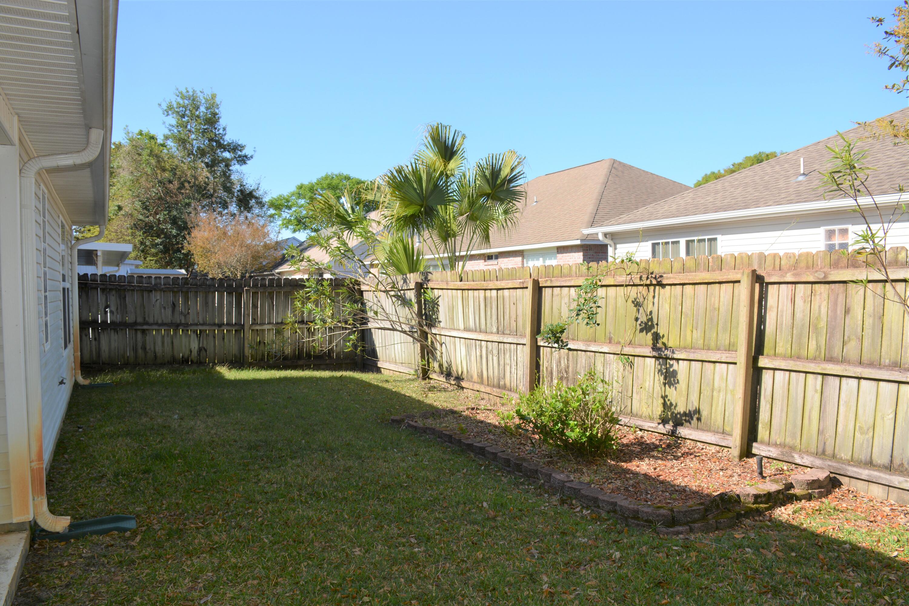 HUNTERS RUN S/D - Residential