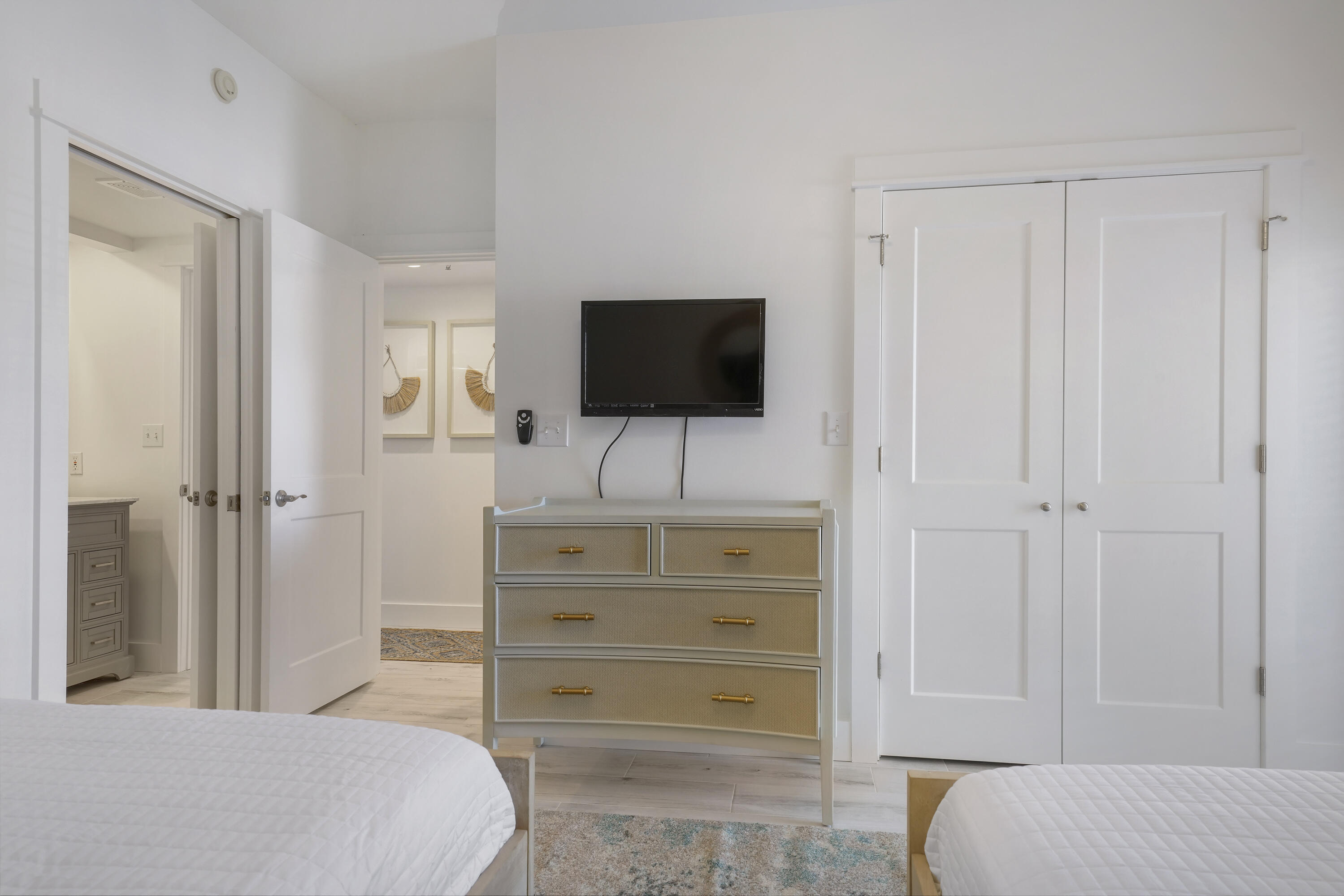 HIGH POINTE RESORT CONDO - Residential