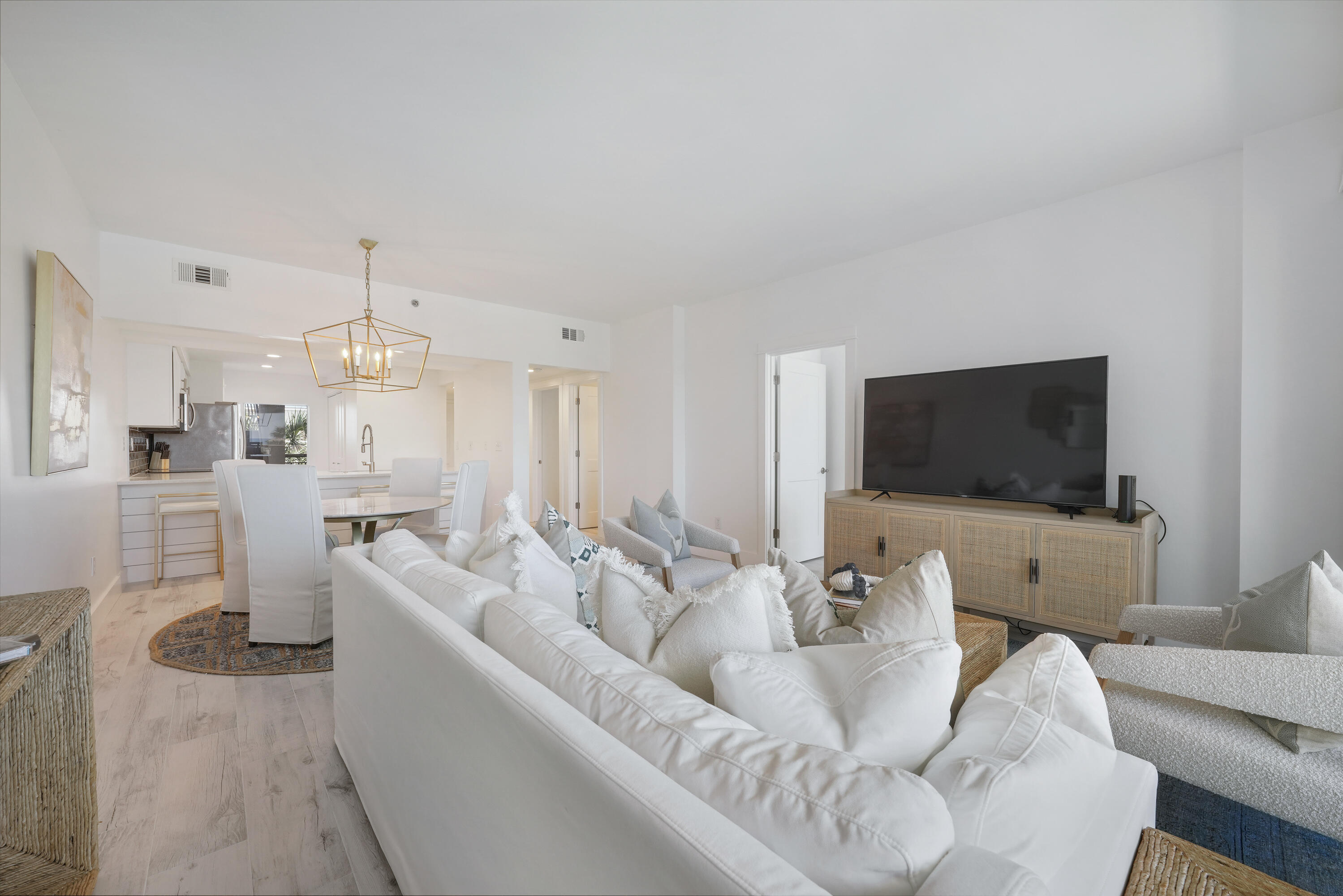 HIGH POINTE RESORT CONDO - Residential