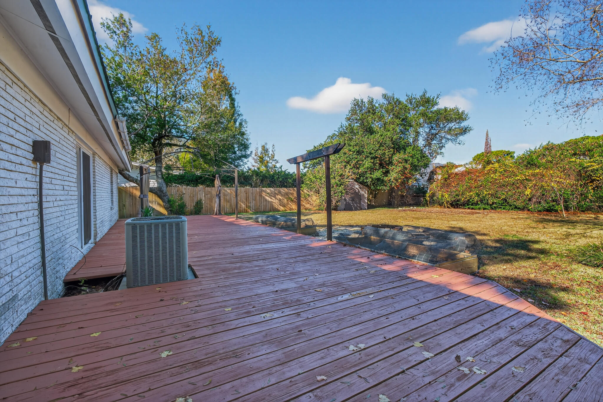 BAYOU POQUITO - Residential