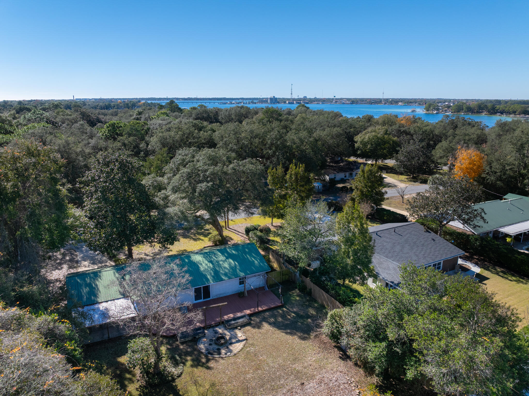 BAYOU POQUITO - Residential