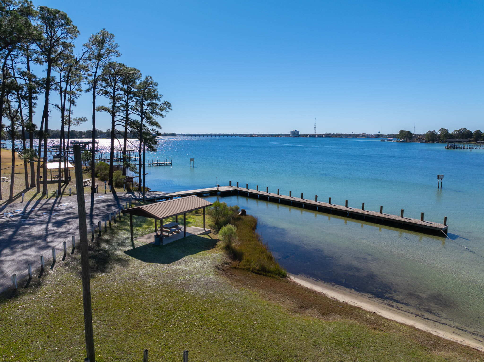 BAYOU POQUITO - Residential