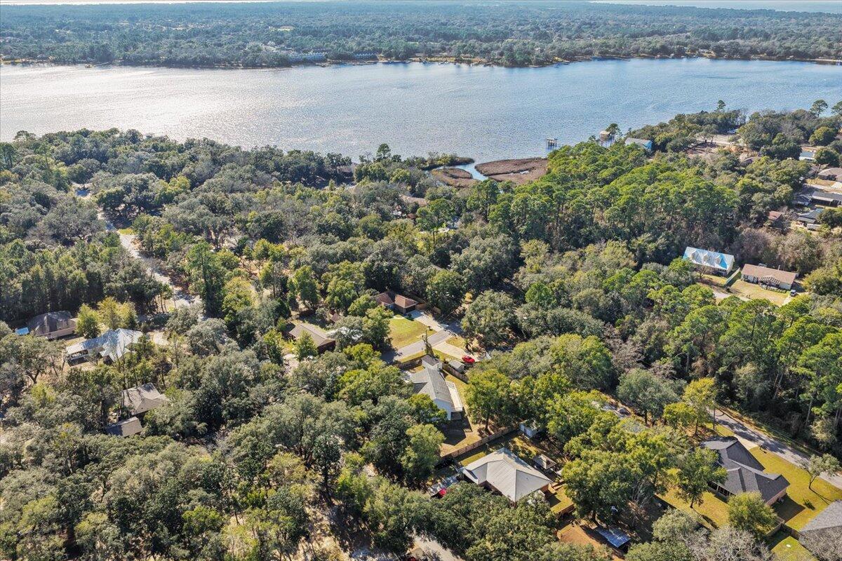 HOLLEY SHORES - Residential