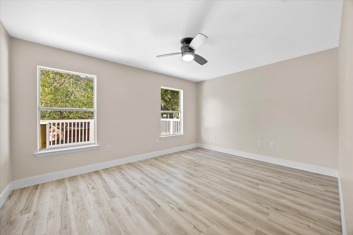 HOLLEY SHORES - Residential