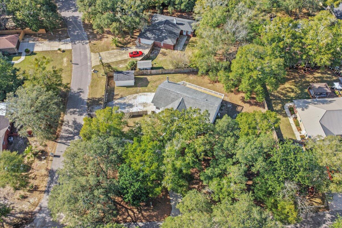 HOLLEY SHORES - Residential