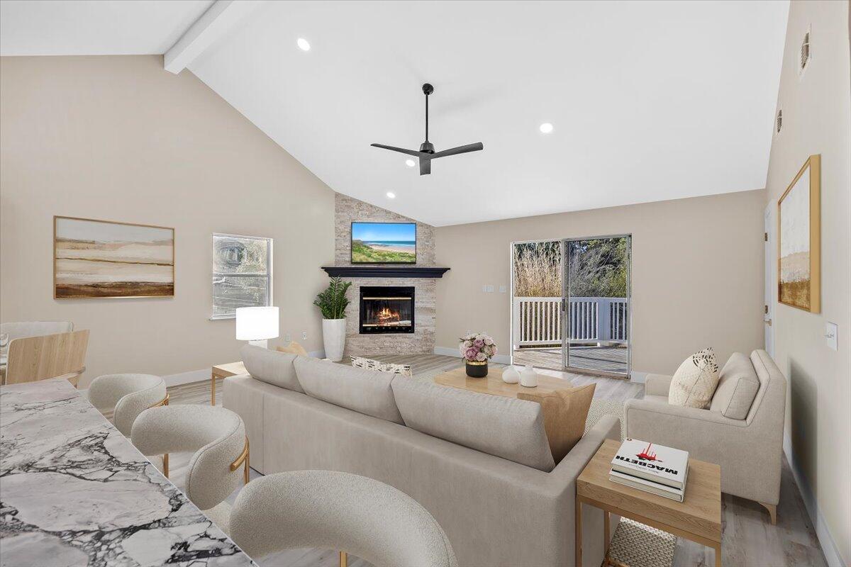 HOLLEY SHORES - Residential