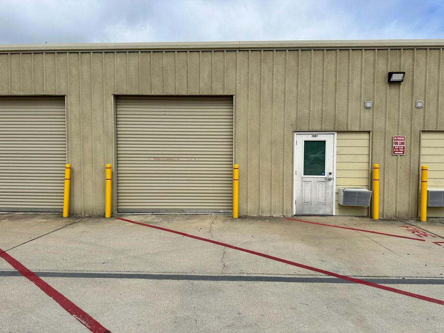 104 H  1,500 Sq ft with 10 x 10 roll up door.  Has a 10 x 8 front office with A/C