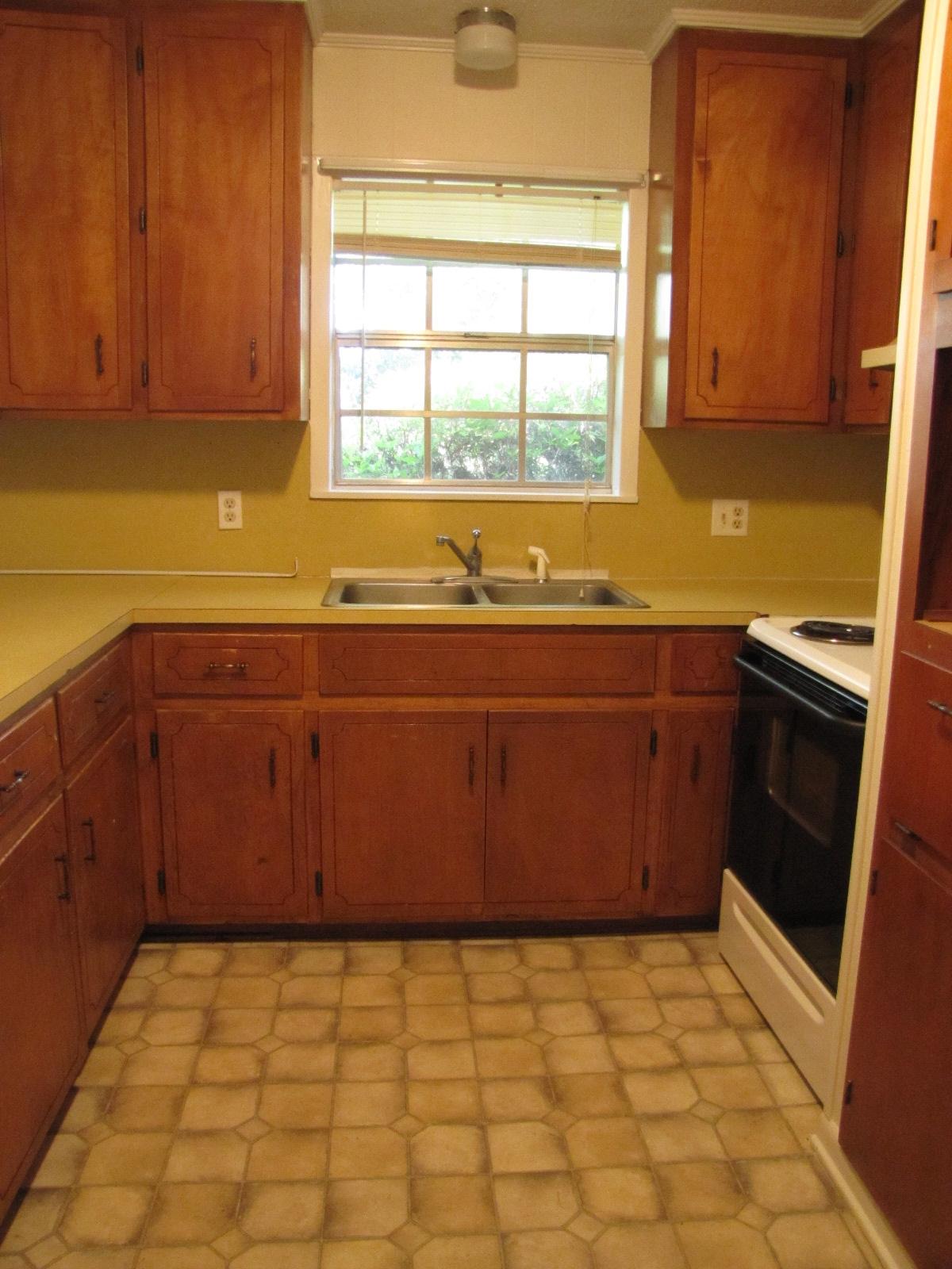 ADAMS POWELL EAST - Residential Lease