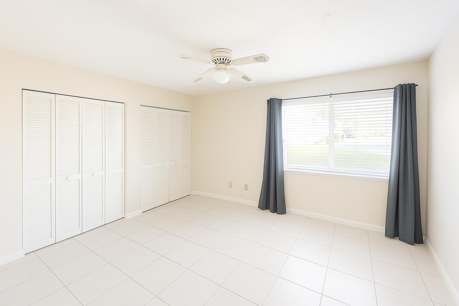 FINISTERRA CONDO - Residential