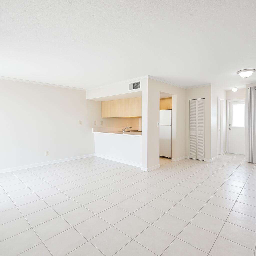 FINISTERRA CONDO - Residential