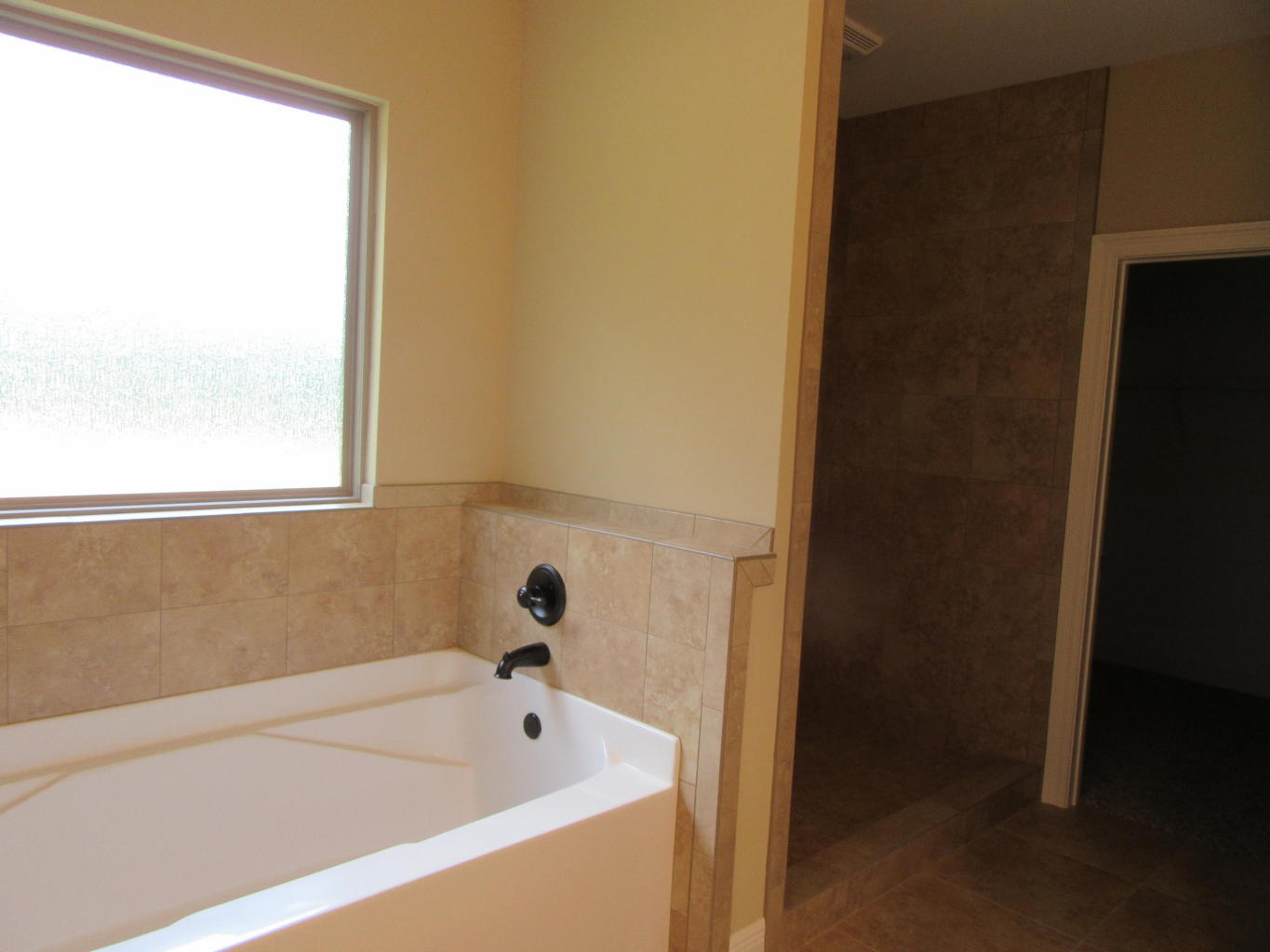 RIVERSIDE NORTH - Residential