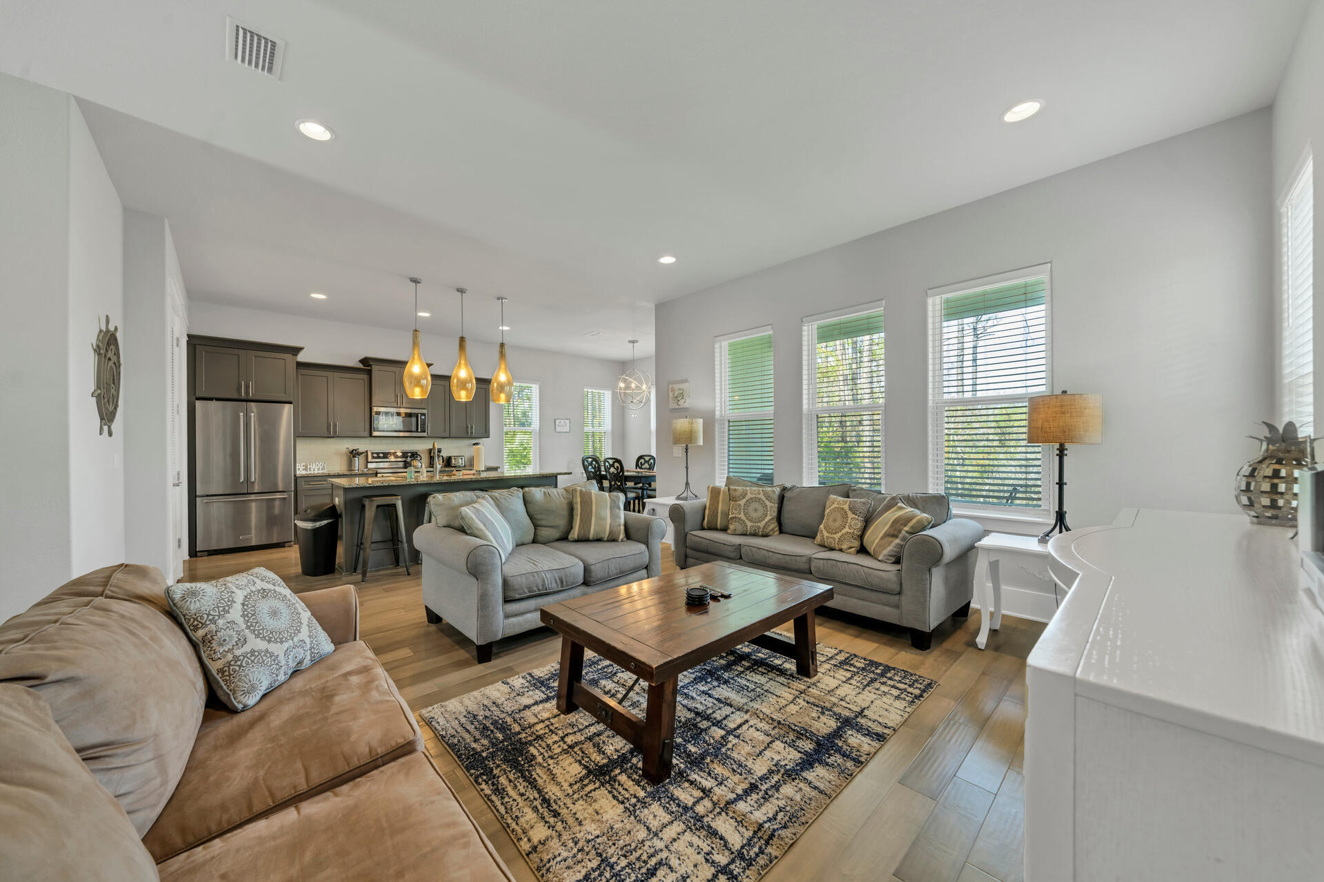 FRANGISTA BEACH 2ND ADDN - Residential