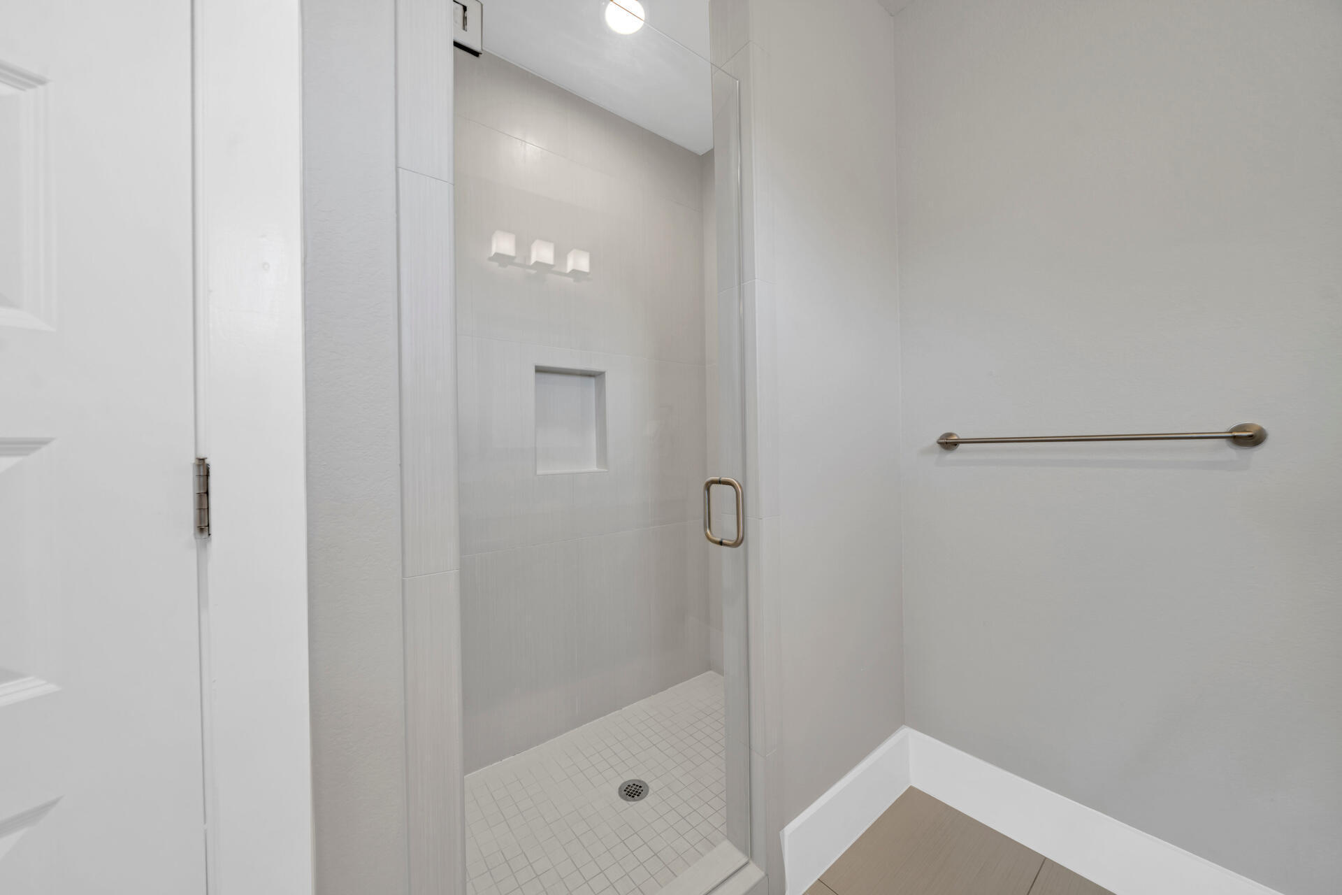 FRANGISTA BEACH 2ND ADDN - Residential