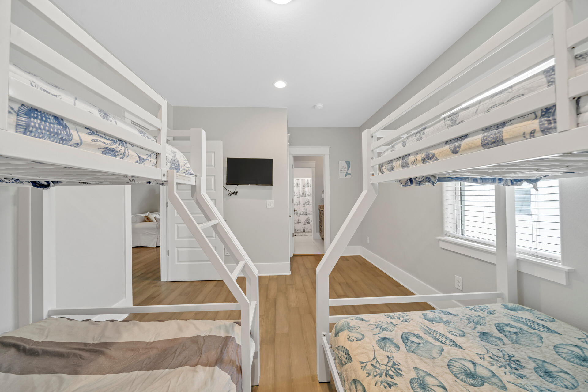 FRANGISTA BEACH 2ND ADDN - Residential