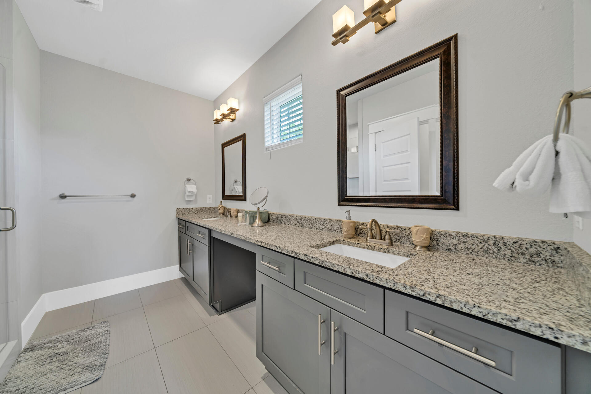 FRANGISTA BEACH 2ND ADDN - Residential
