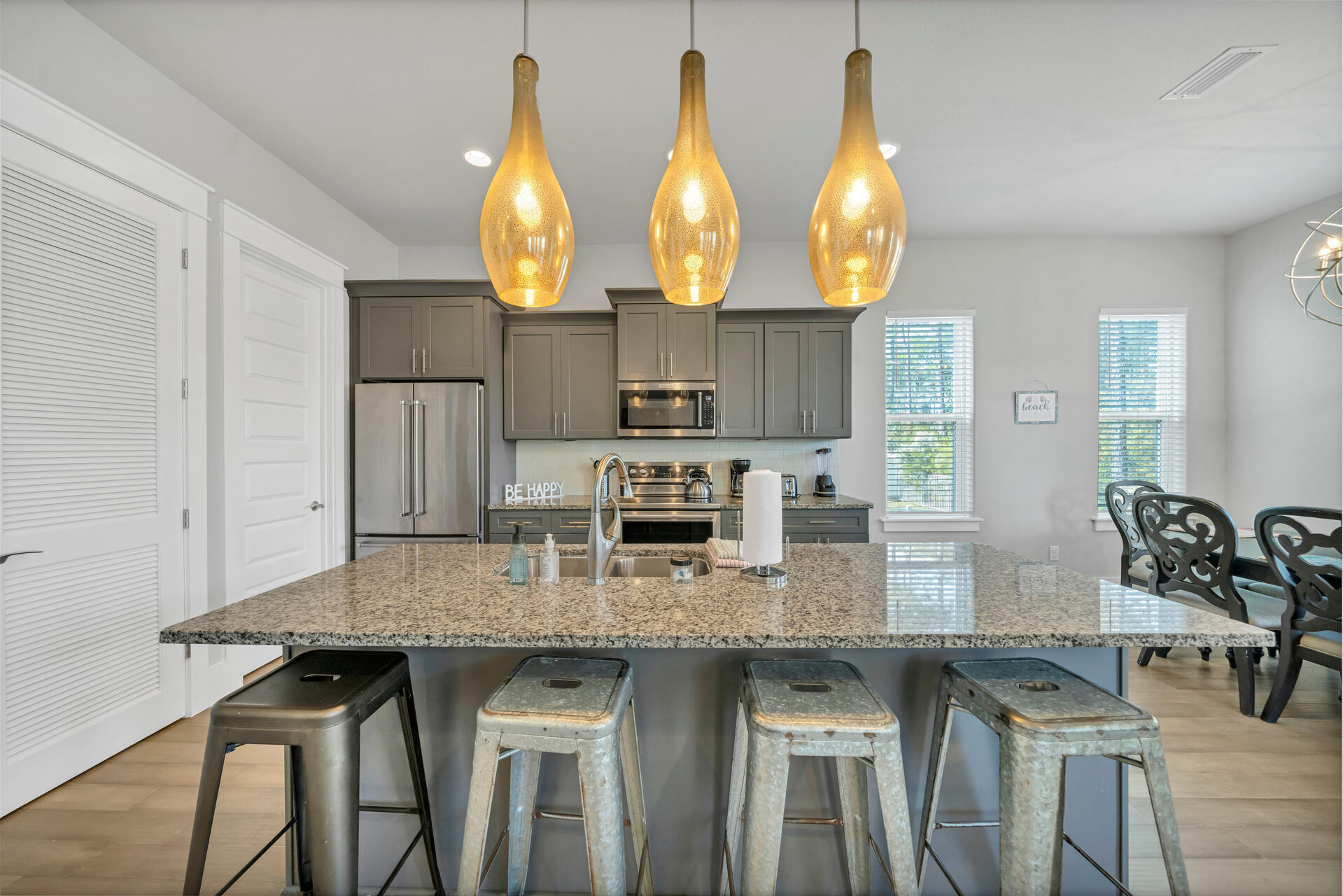 FRANGISTA BEACH 2ND ADDN - Residential