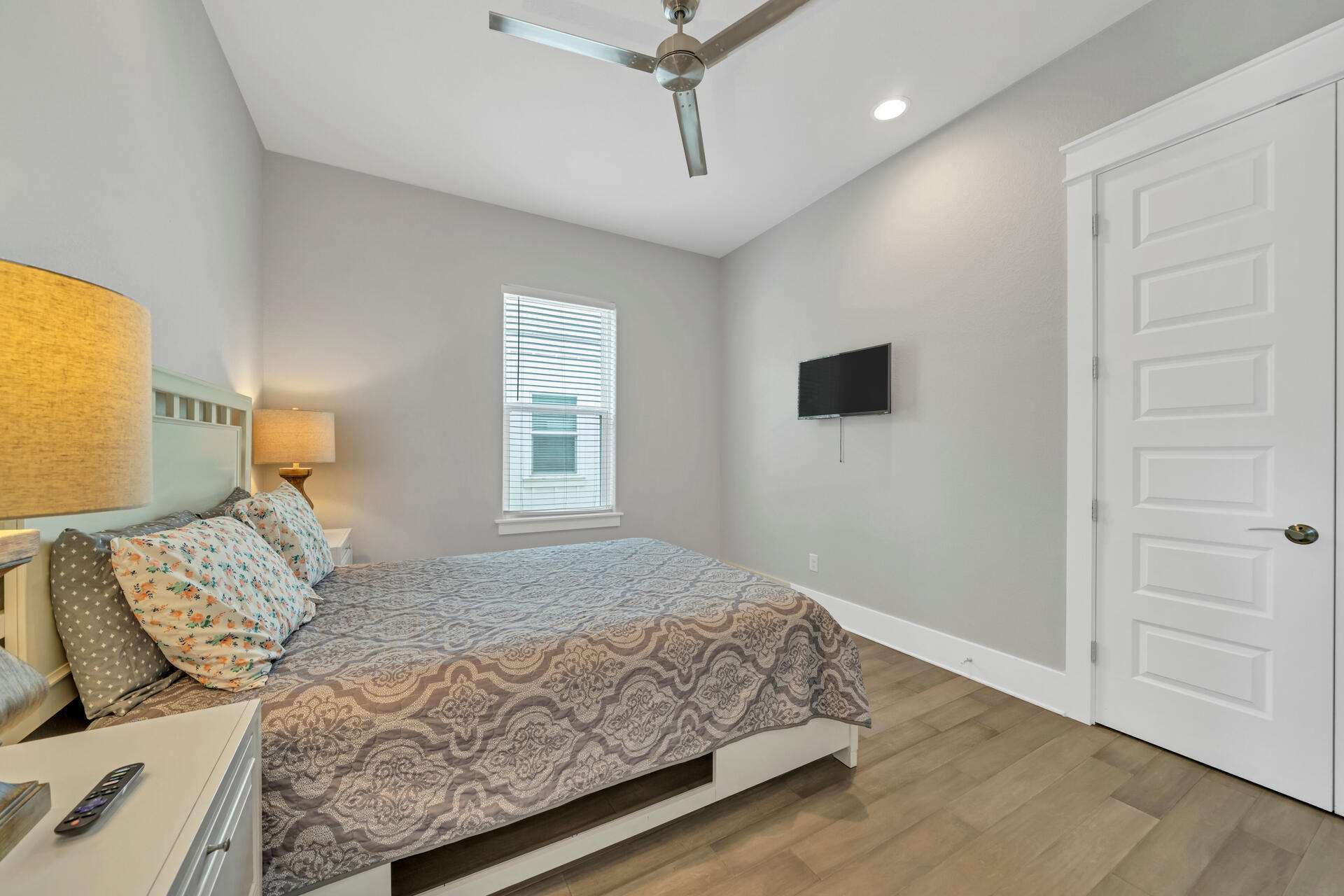 FRANGISTA BEACH 2ND ADDN - Residential