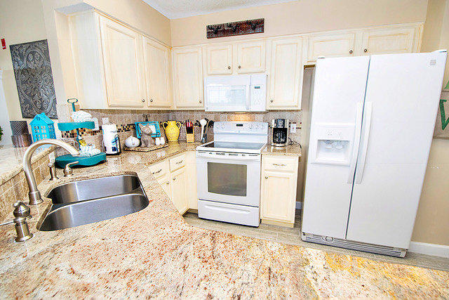 CRYSTAL VIEW CONDO - Residential