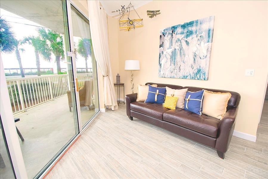 CRYSTAL VIEW CONDO - Residential